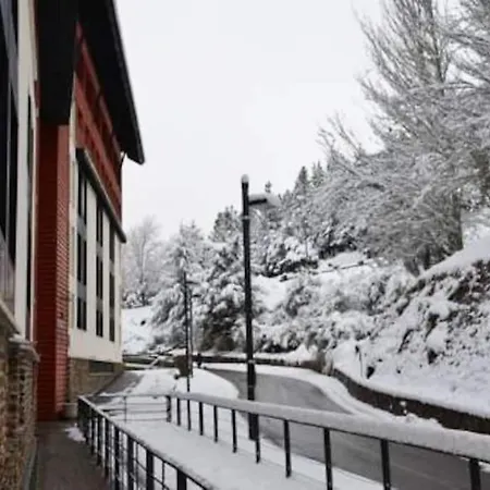 Little Rest Gorbea Zona Baja, 4 Pax, Garaje, Wifi Sierra Nevada